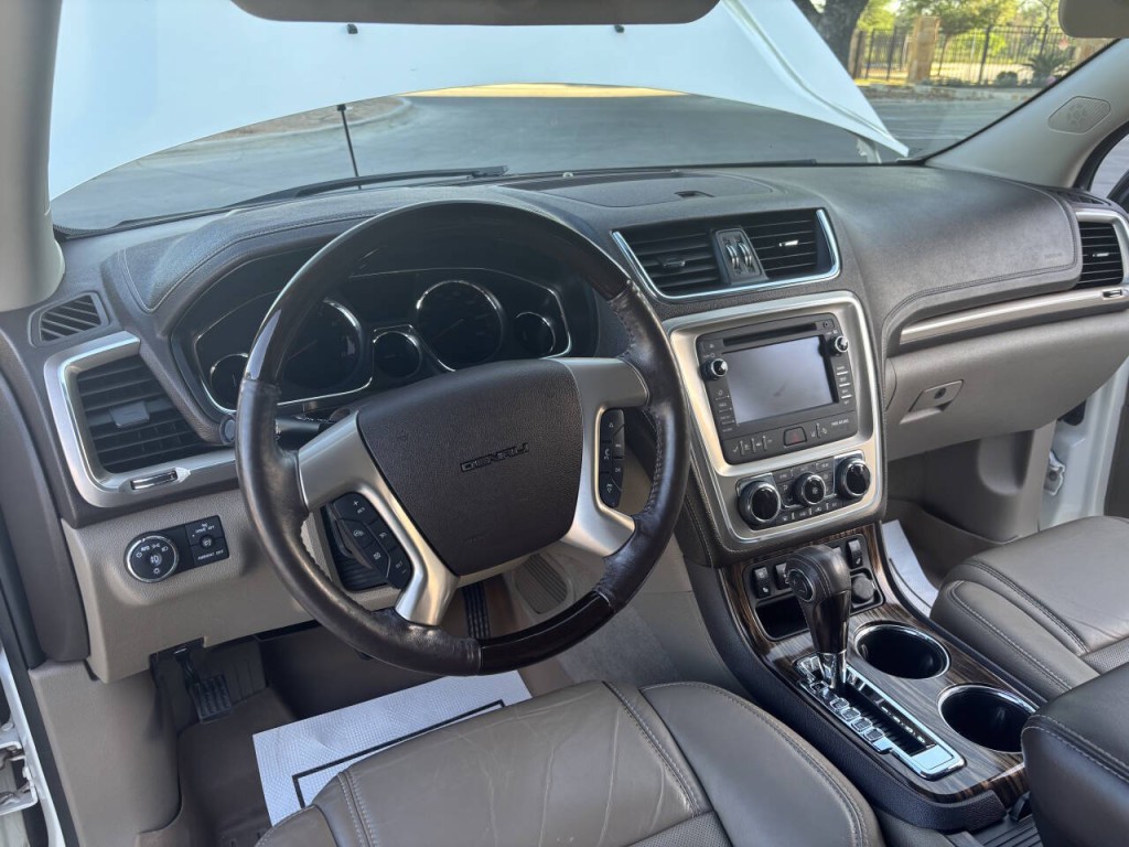 2015 GMC Acadia Image 15