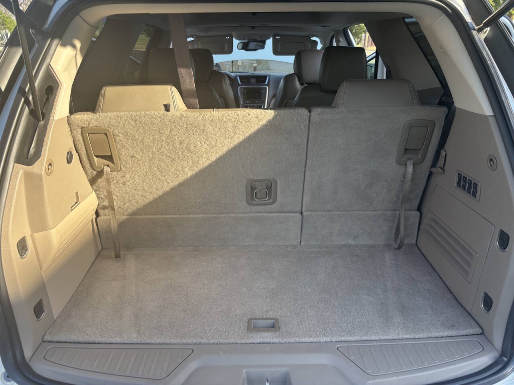 2015 GMC Acadia Image 16