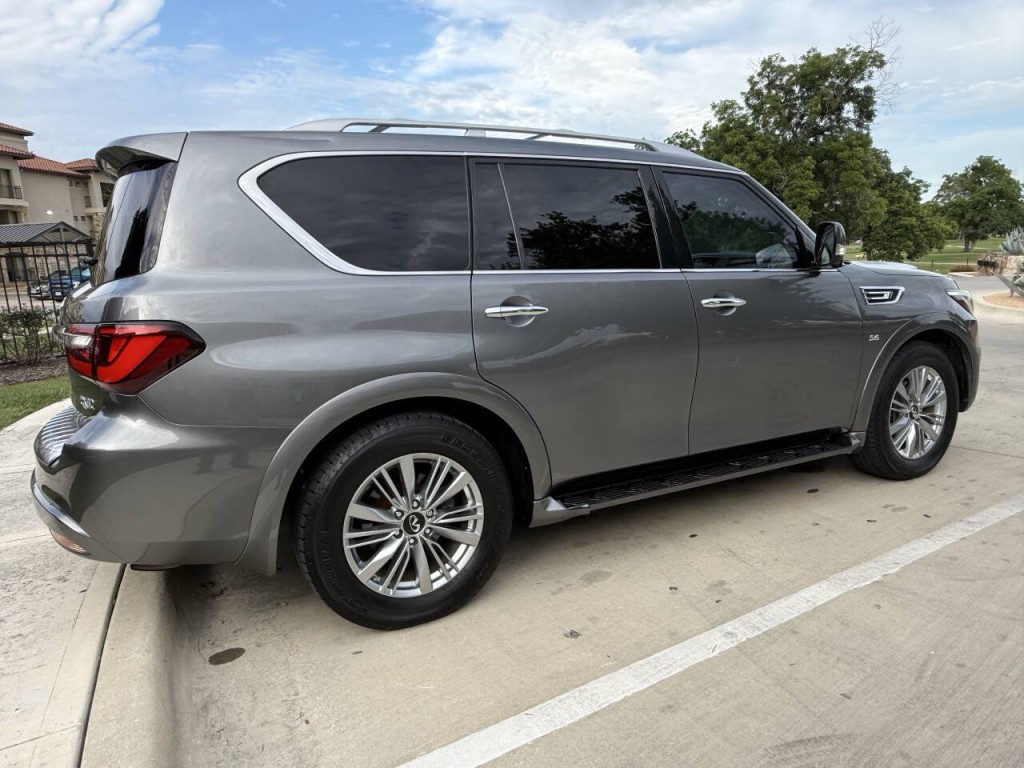 2019 INFINITI QX80 Image 6