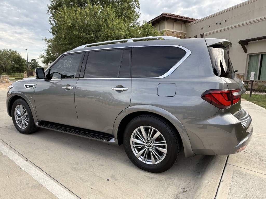 2019 INFINITI QX80 Image 8