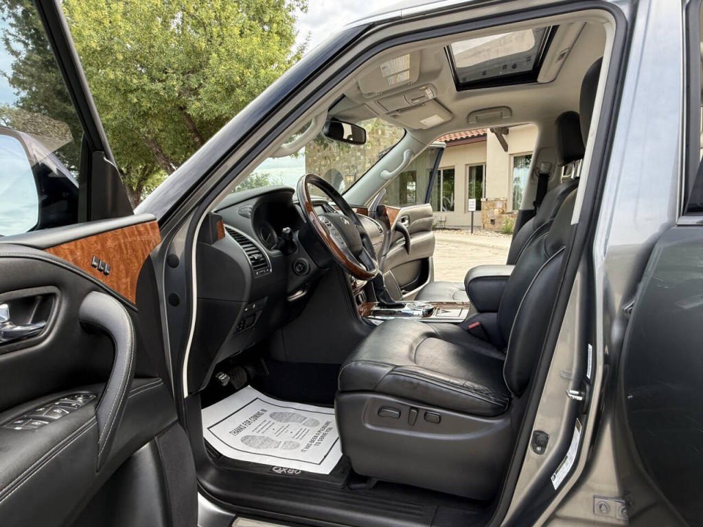 2019 INFINITI QX80 Image 11