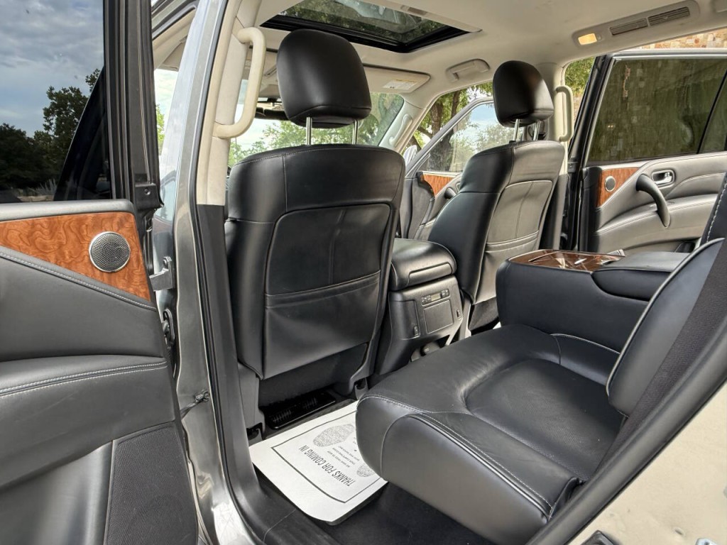 2019 INFINITI QX80 Image 16