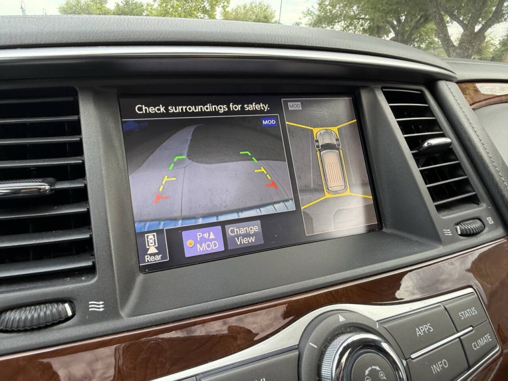 2019 INFINITI QX80 Image 19