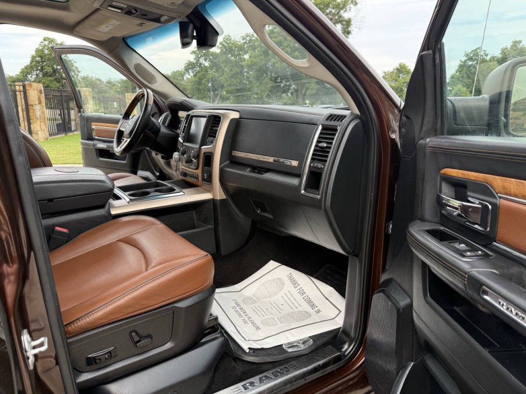 2015 RAM 1500 Image 10