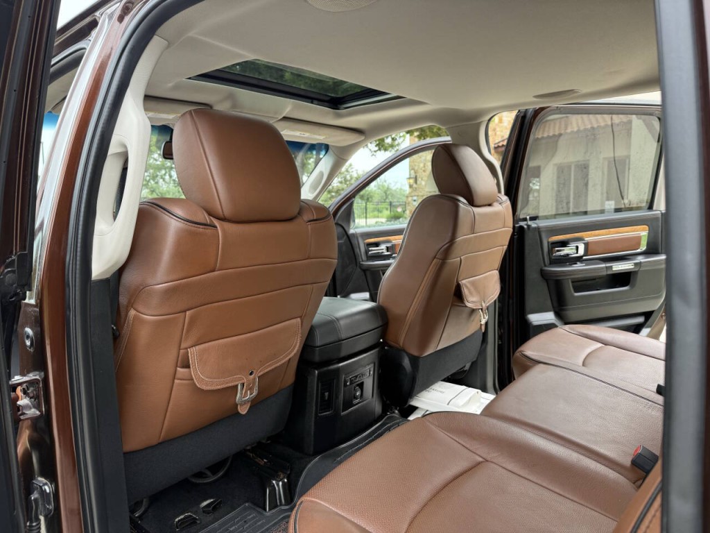 2015 RAM 1500 Image 14