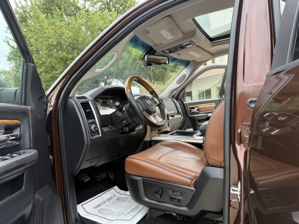 2015 RAM 1500 Image 16