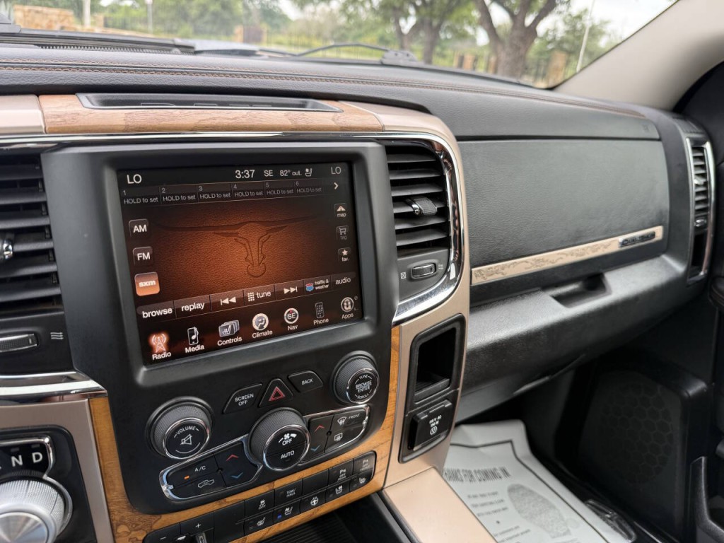 2015 RAM 1500 Image 25