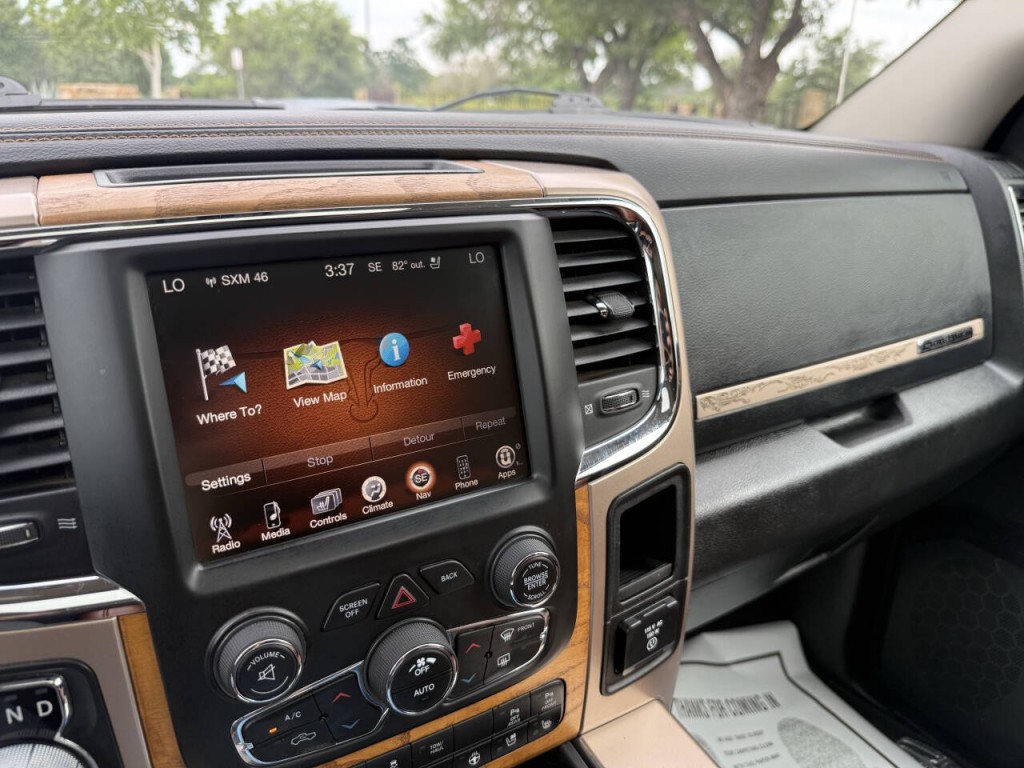 2015 RAM 1500 Image 26