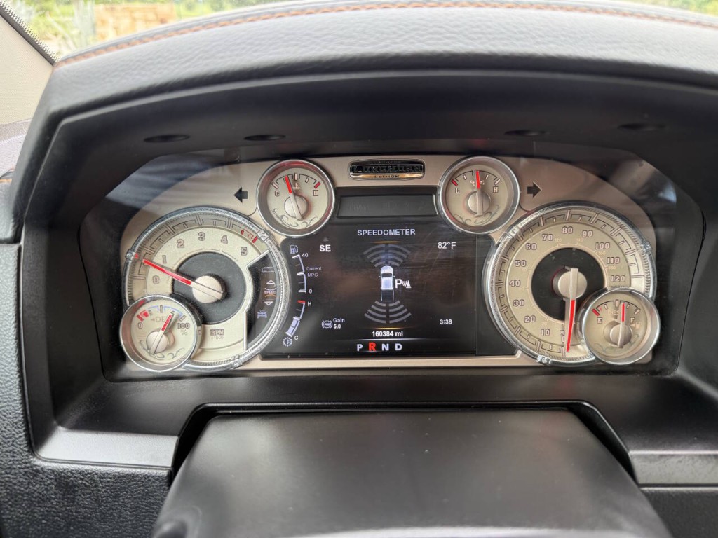 2015 RAM 1500 Image 28