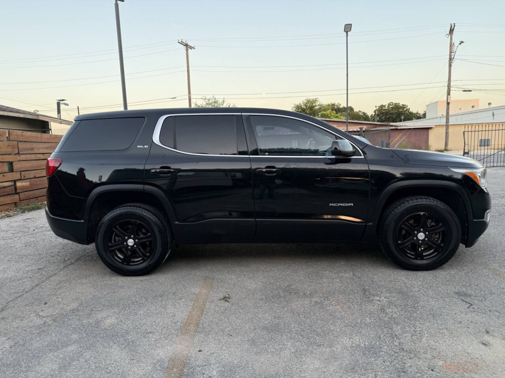 2019 GMC Acadia Image 3