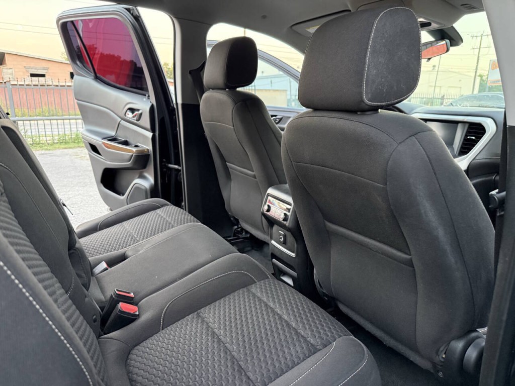 2019 GMC Acadia Image 11
