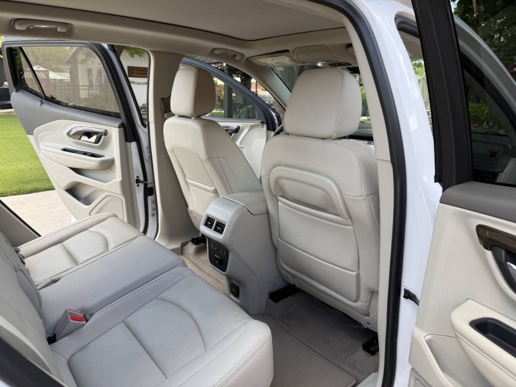 2018 GMC Terrain Image 12
