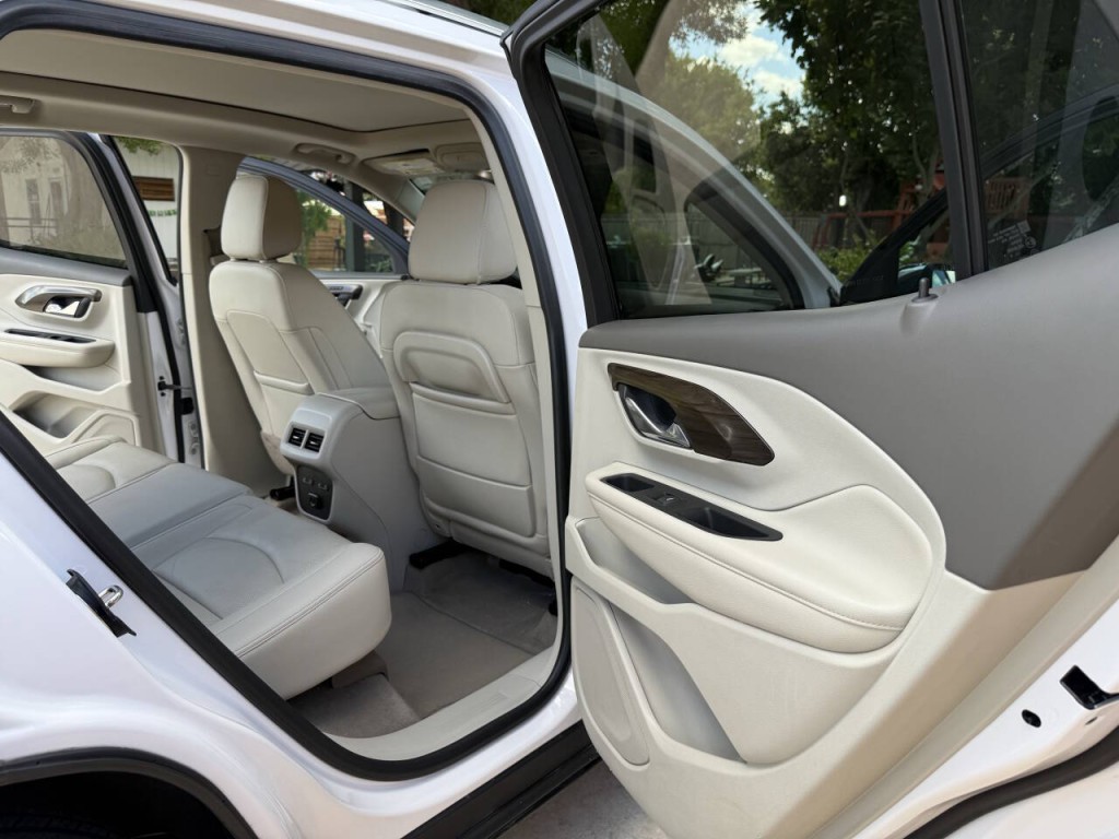 2018 GMC Terrain Image 14