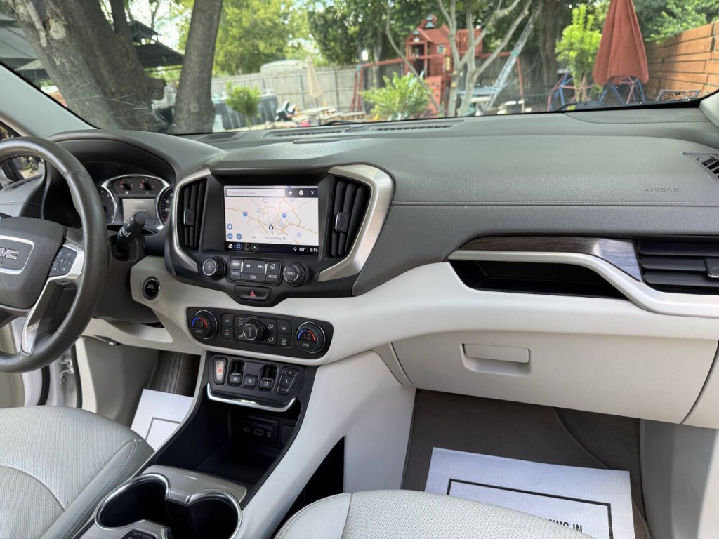 2018 GMC Terrain Image 17