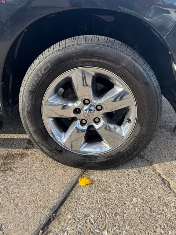 2016 RAM 1500 Image 12