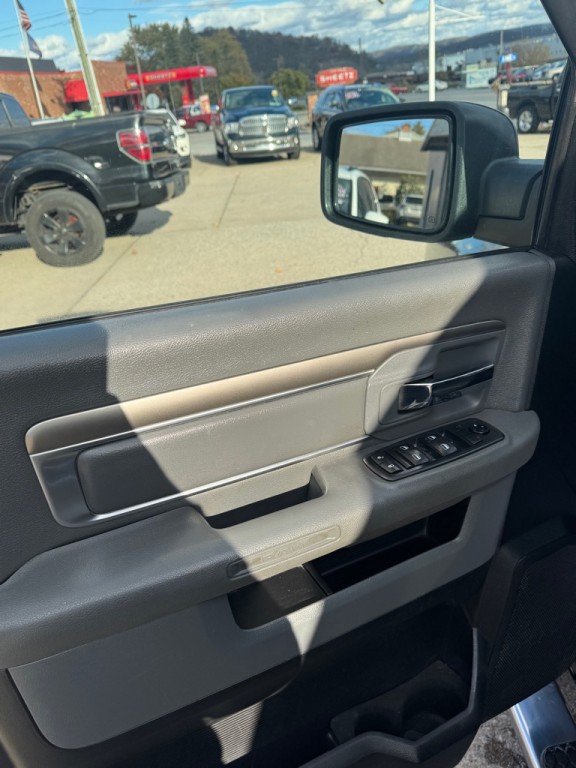 2016 RAM 1500 Image 19