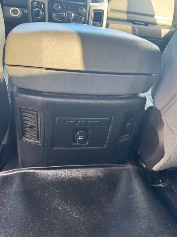 2016 RAM 1500 Image 29