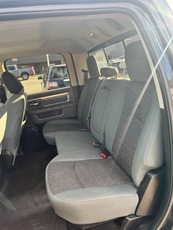 2016 RAM 1500 Image 30