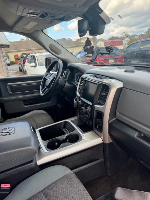 2016 RAM 1500 Image 41