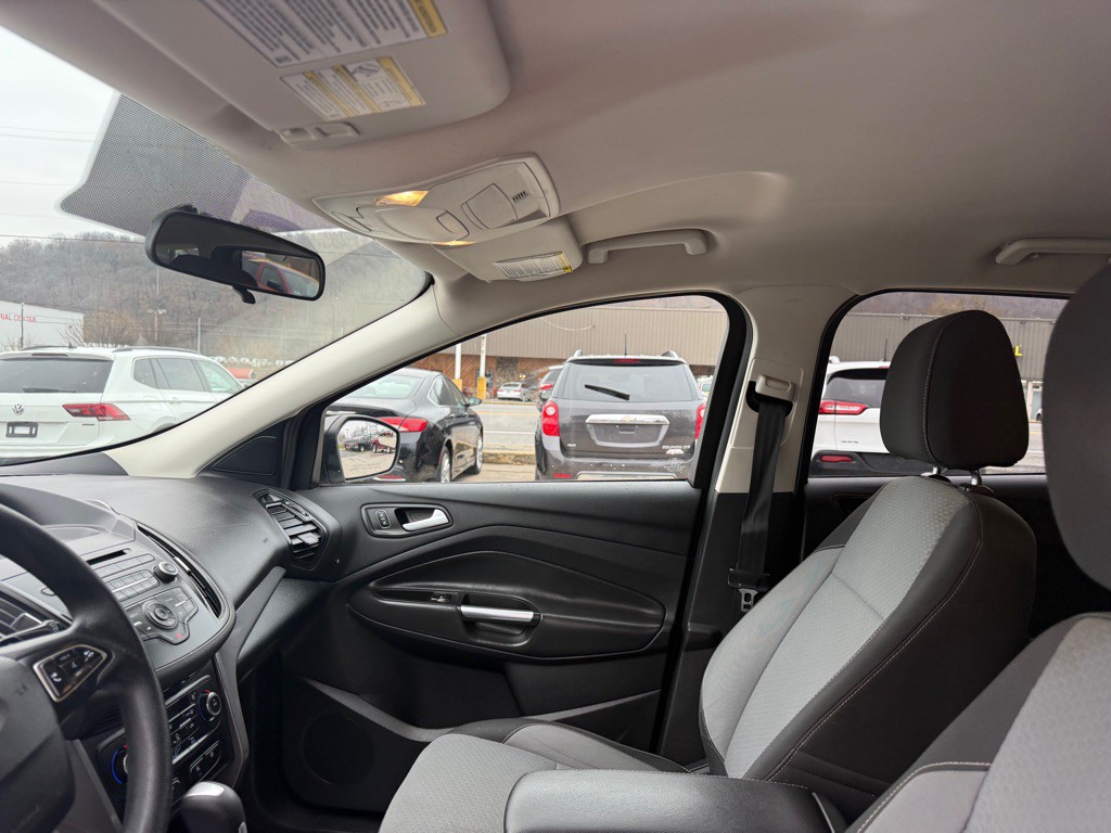 2017 Ford Escape Image 16