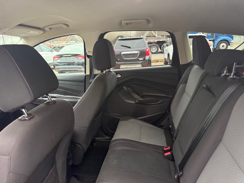 2017 Ford Escape Image 28