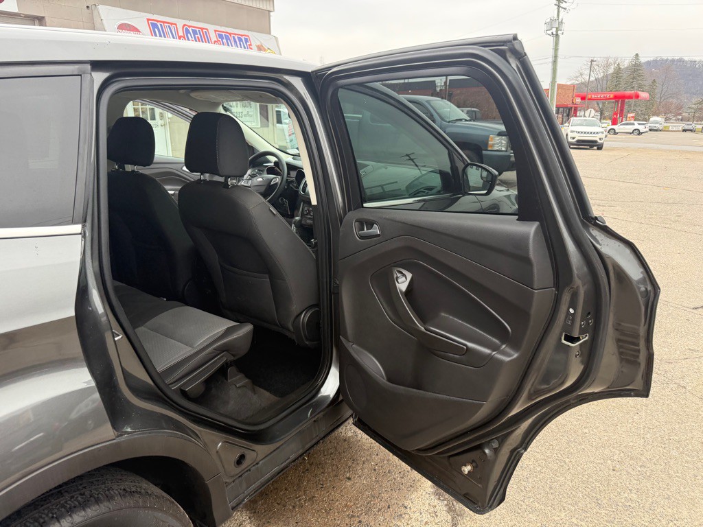 2017 Ford Escape Image 36