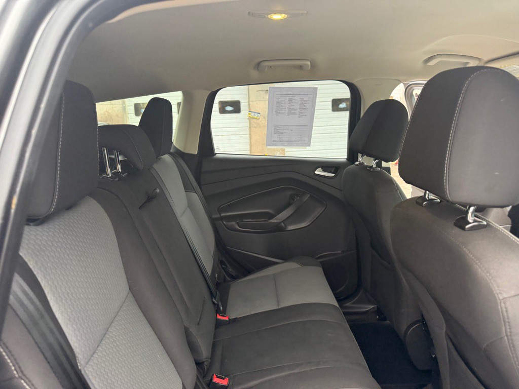 2017 Ford Escape Image 38