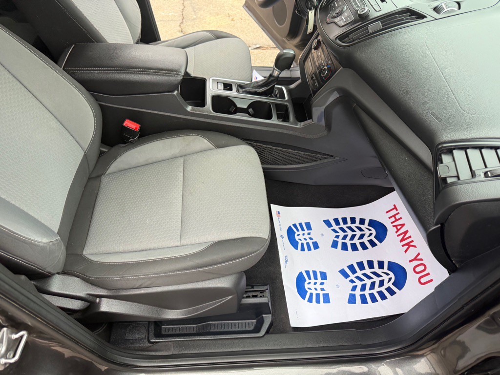 2017 Ford Escape Image 43