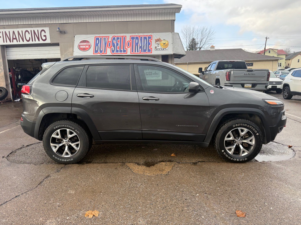 2015 Jeep Cherokee Image 9