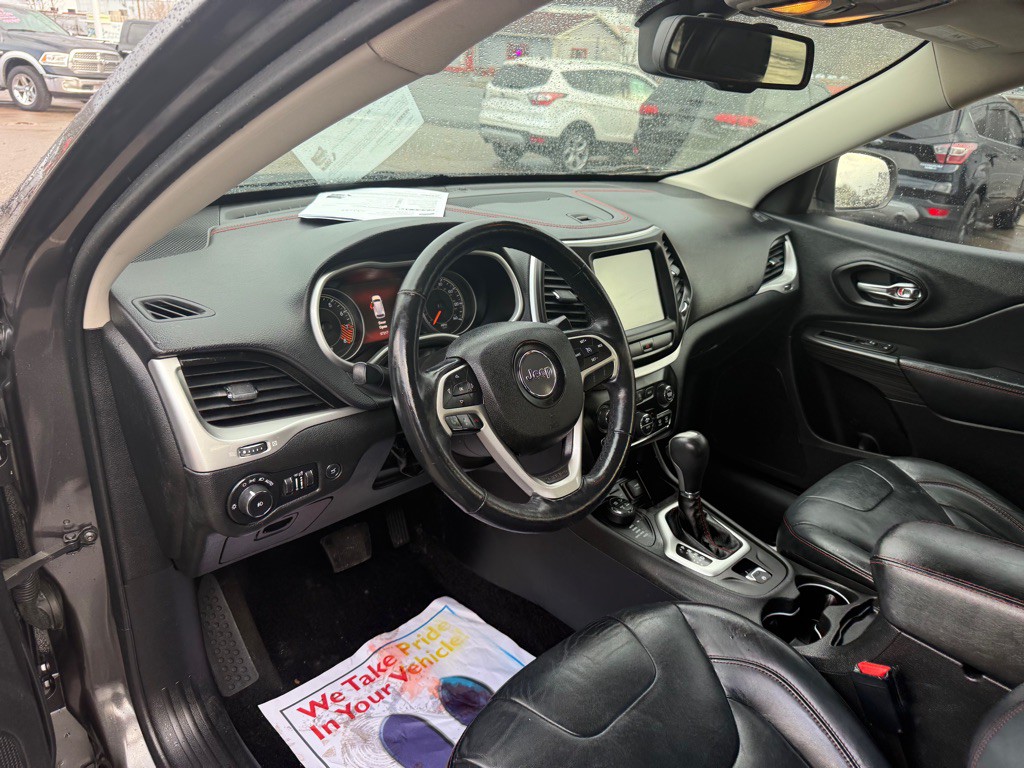 2015 Jeep Cherokee Image 18