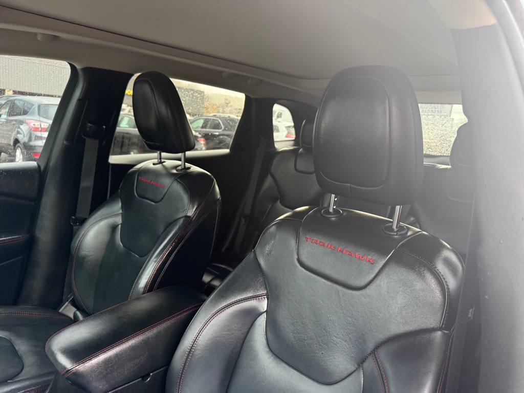 2015 Jeep Cherokee Image 20