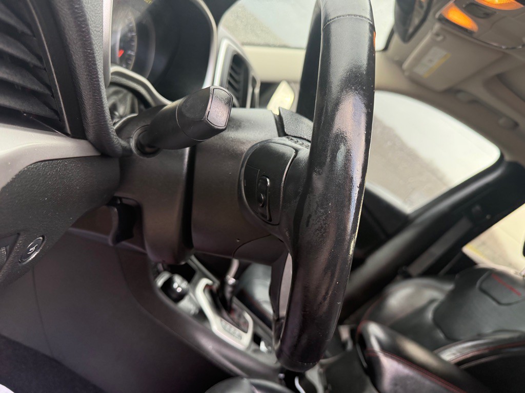 2015 Jeep Cherokee Image 26