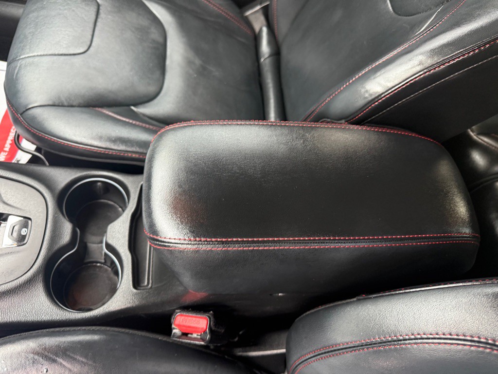 2015 Jeep Cherokee Image 32