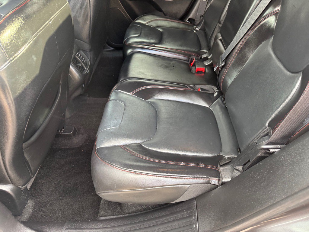 2015 Jeep Cherokee Image 39