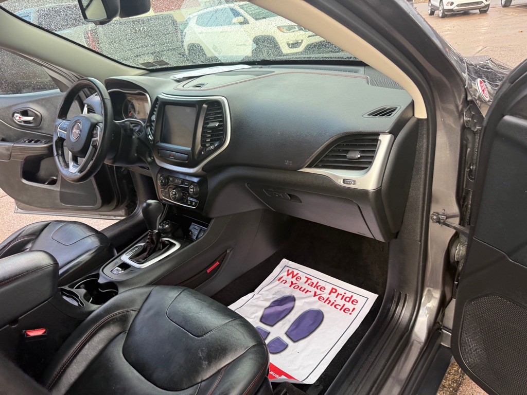 2015 Jeep Cherokee Image 54