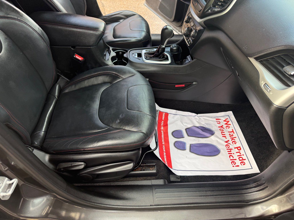 2015 Jeep Cherokee Image 55