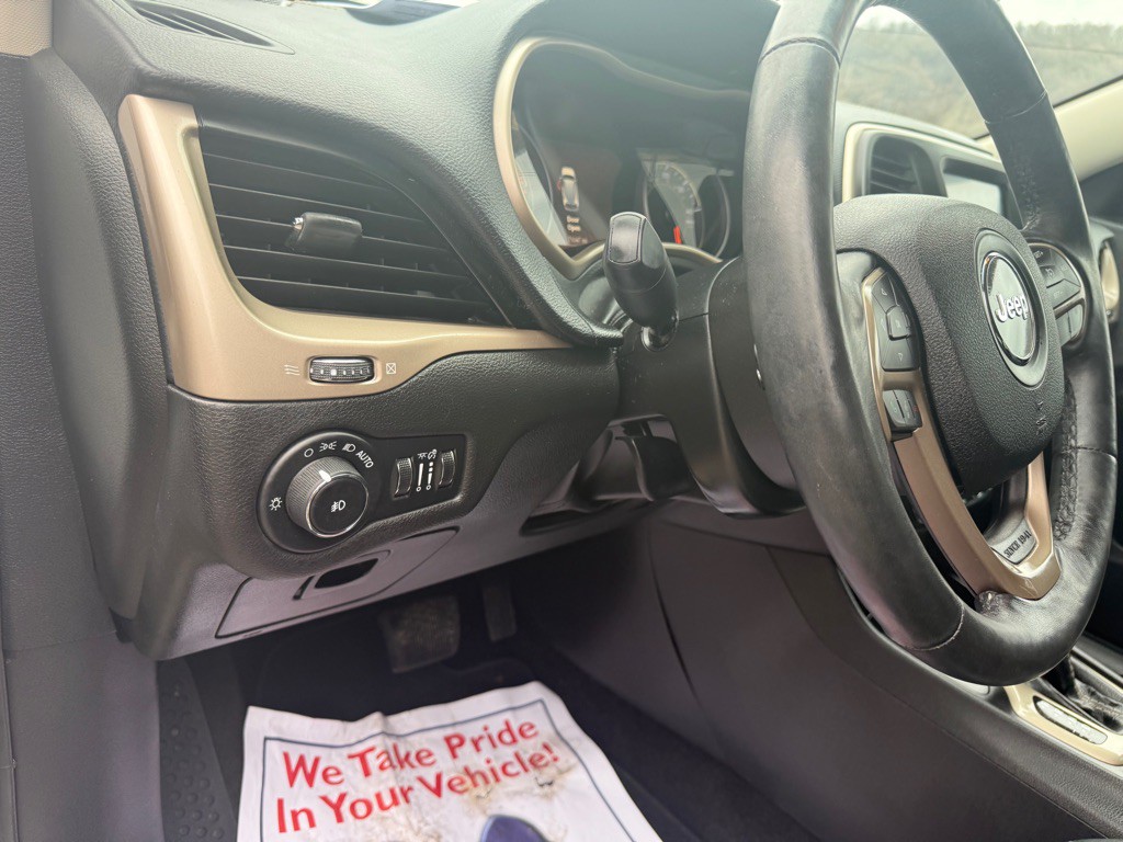 2016 Jeep Cherokee Image 27