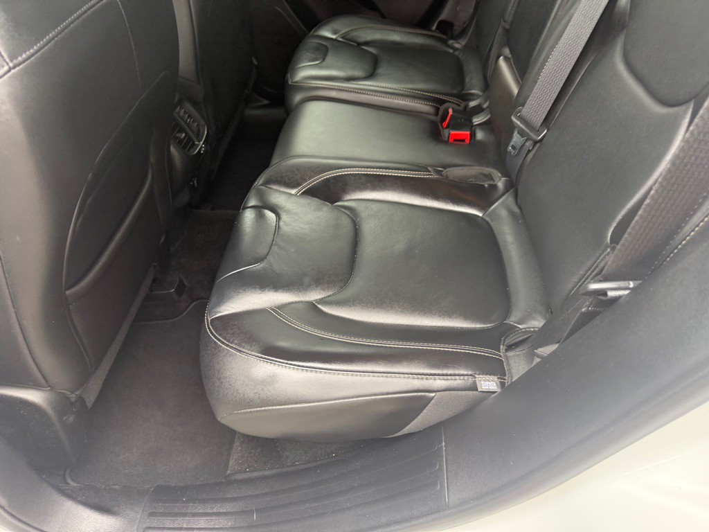 2016 Jeep Cherokee Image 36