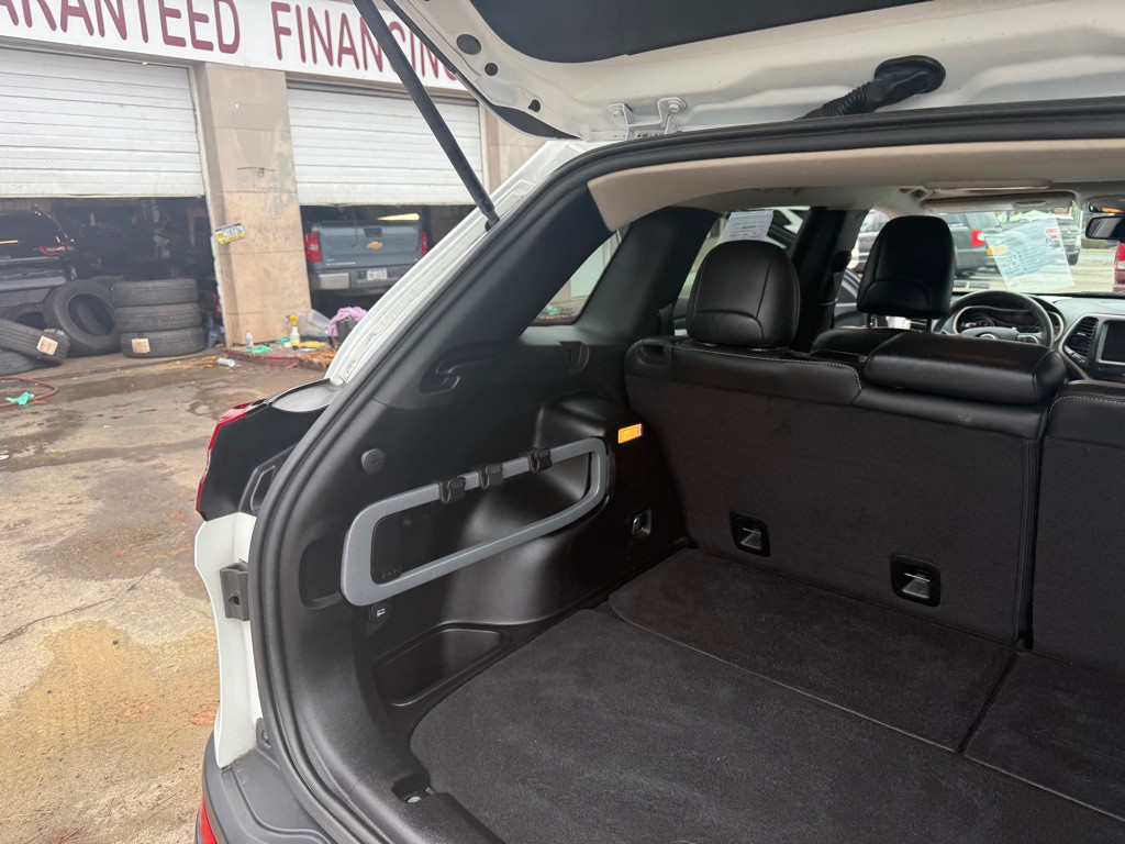 2016 Jeep Cherokee Image 41