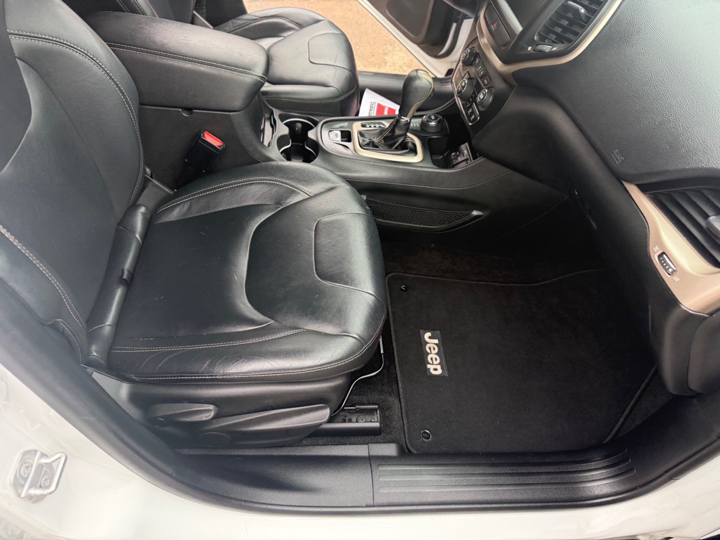 2016 Jeep Cherokee Image 51