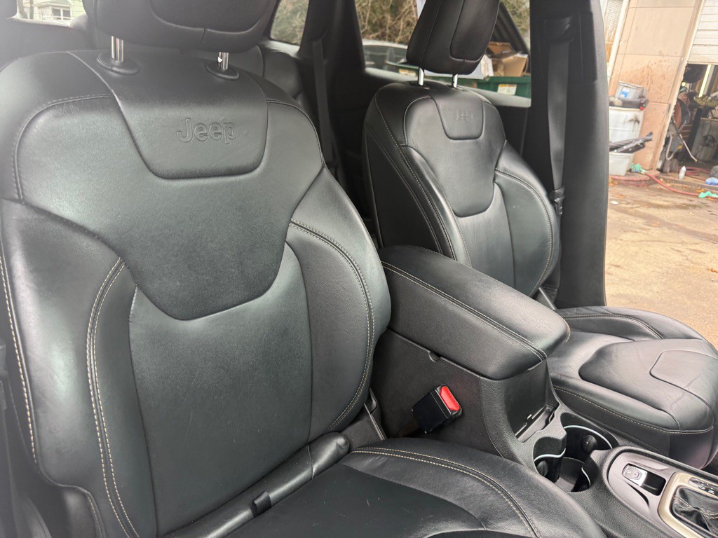 2016 Jeep Cherokee Image 52