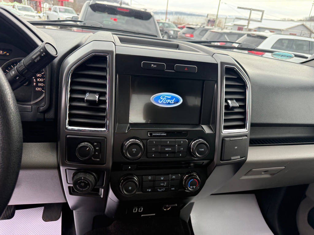 2016 Ford F-150 Image 30