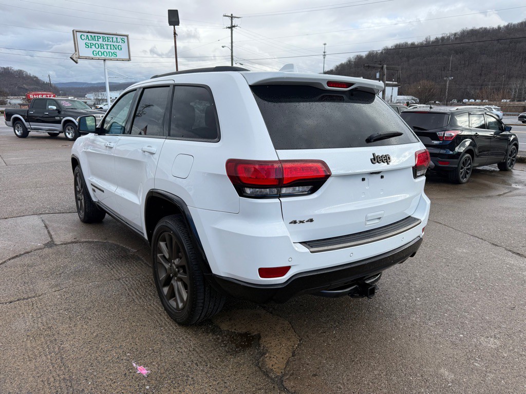 2016 Jeep Grand Cherokee Image 7
