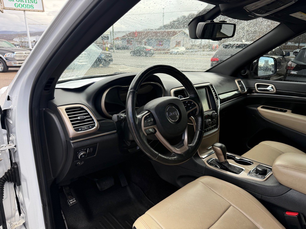 2016 Jeep Grand Cherokee Image 22