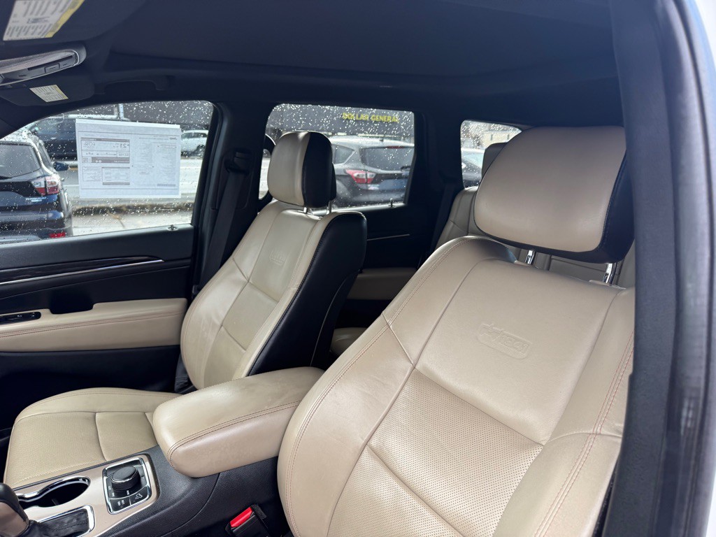 2016 Jeep Grand Cherokee Image 24