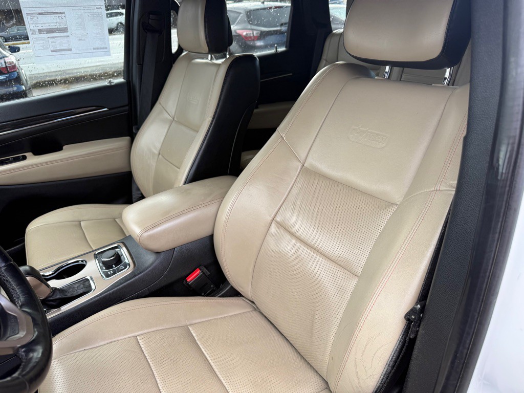 2016 Jeep Grand Cherokee Image 25