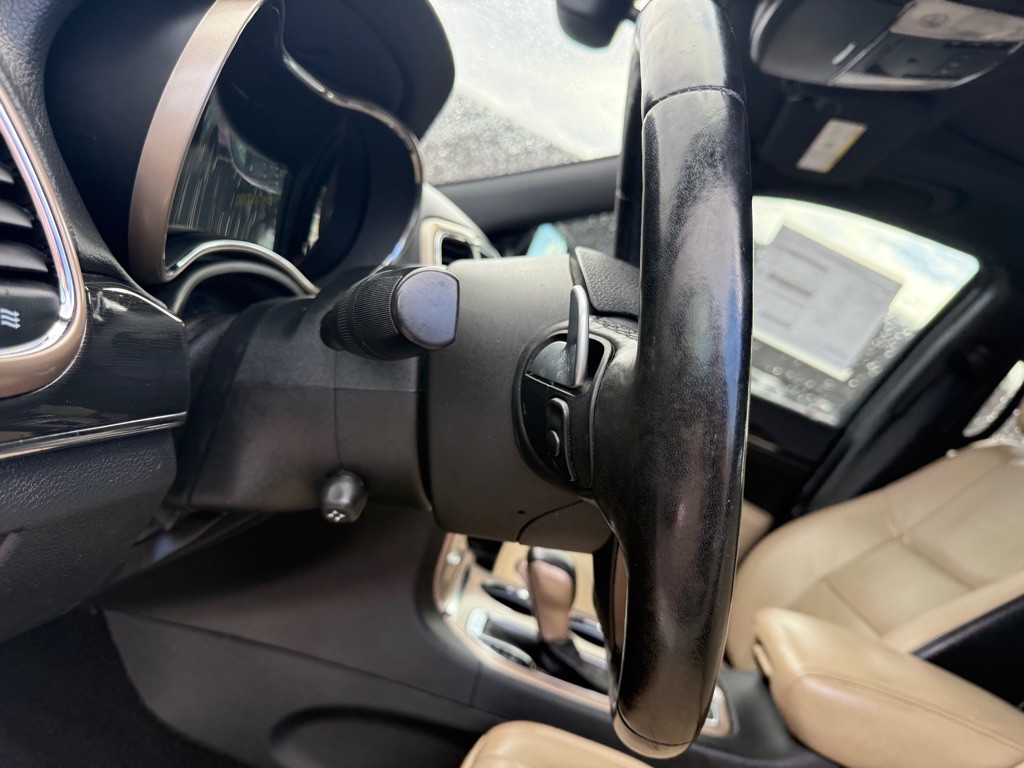 2016 Jeep Grand Cherokee Image 30