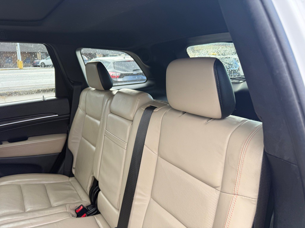 2016 Jeep Grand Cherokee Image 40