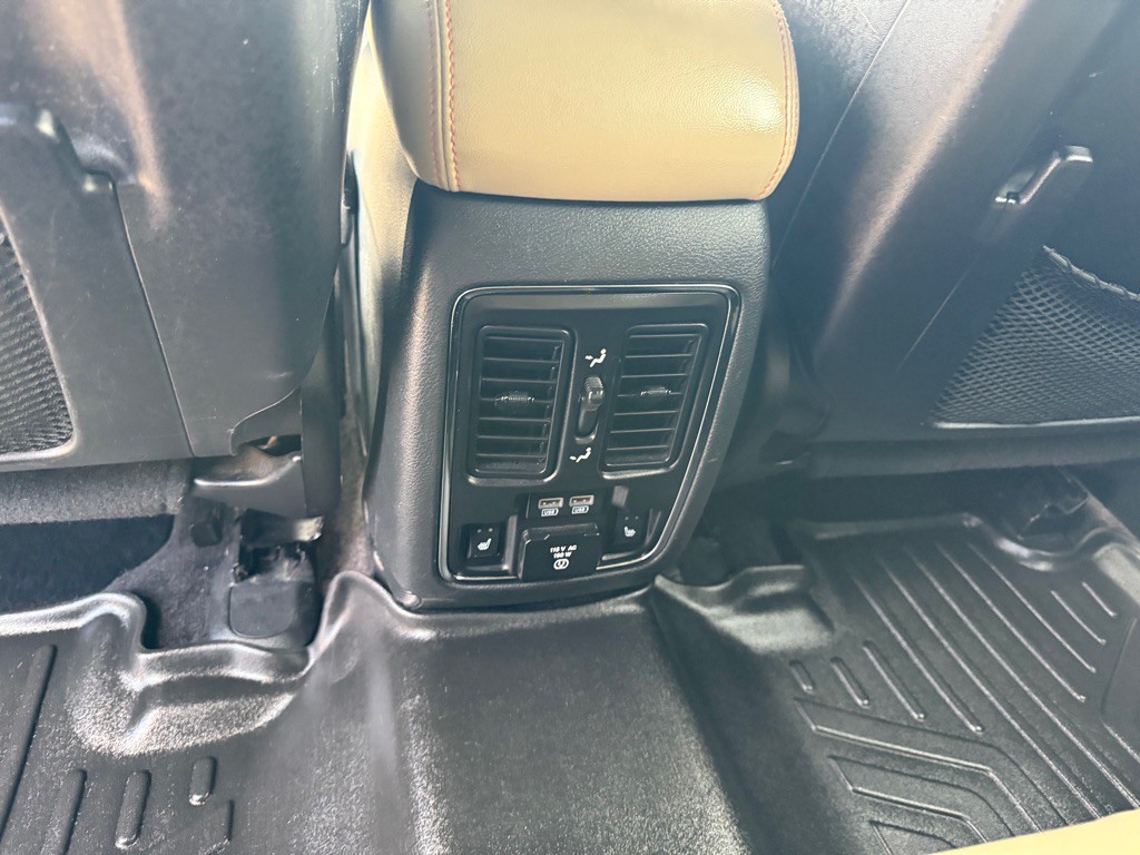 2016 Jeep Grand Cherokee Image 44