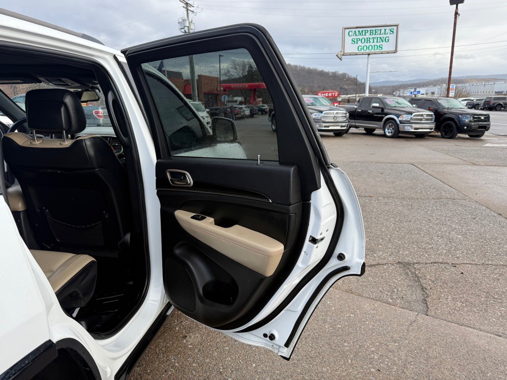 2016 Jeep Grand Cherokee Image 48